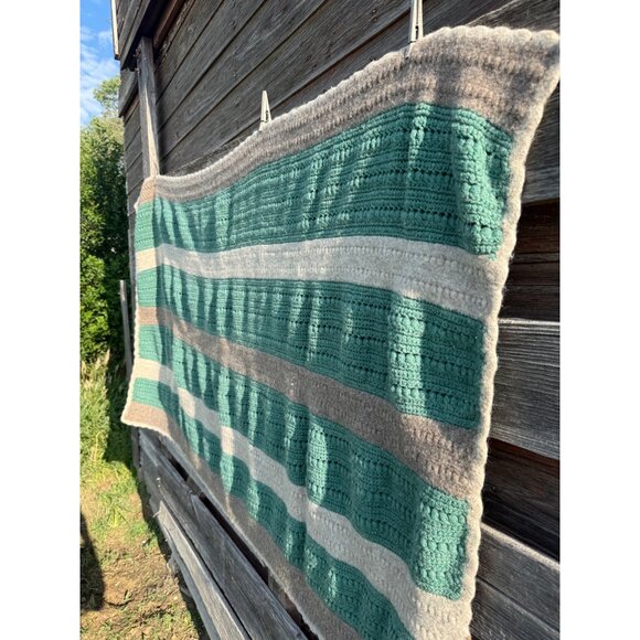 Vintage 70's Small Afghan Wool/acrylic Green Beige Gray 61x46" - Picture 4 of 14